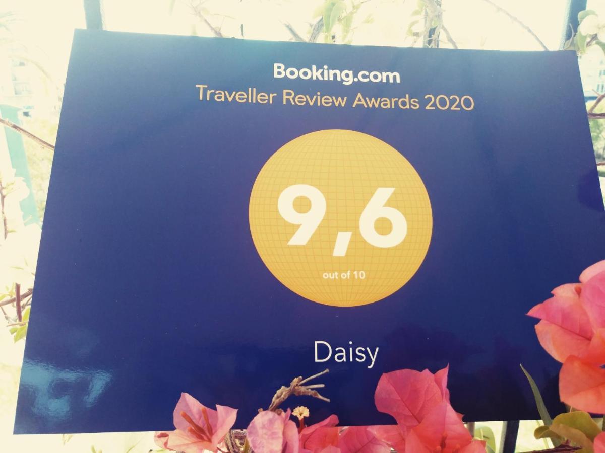 Daisy Apartment Вилахойоса Екстериор снимка